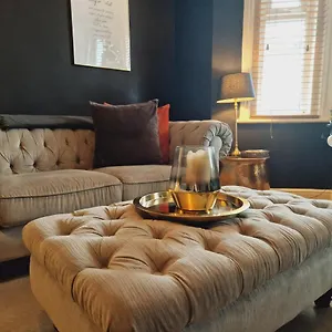 https://stunning-3-bedroom-holiday-home-near-the-beach.bournemouth-hotels.org